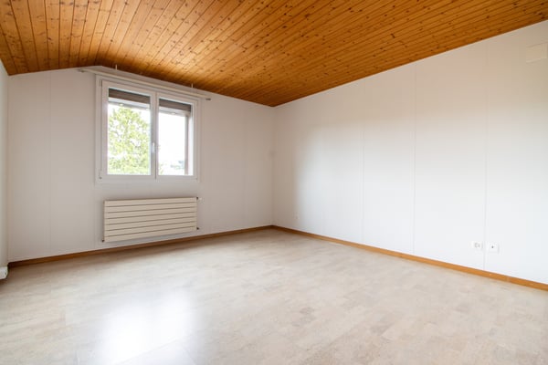 Schöne 2.5-Zimmer Dachwohnung zu vermieten 7