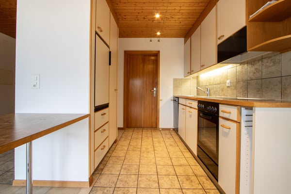 Schöne 2.5-Zimmer Dachwohnung zu vermieten 2