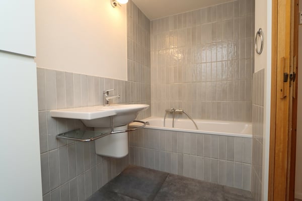 einzigartige 6-Zimmer Triplexwohnung inkl. Galerie zu vermieten 10