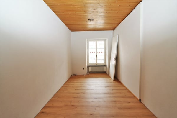 einzigartige 6-Zimmer Triplexwohnung inkl. Galerie zu vermieten 8