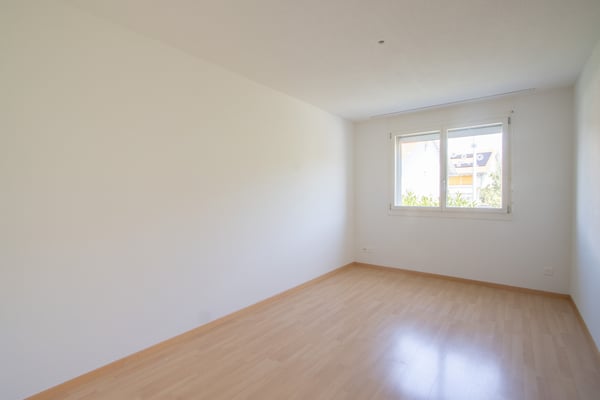 attraktive 4.5-Zimmerwohnung mit Balkon zu vermieten 12