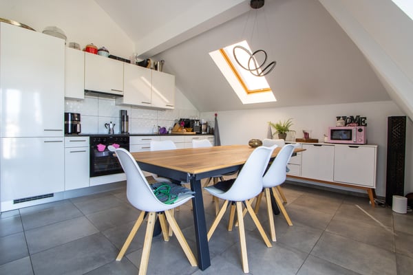 Schöne Dachwohnung mit sonniger Terrasse 3