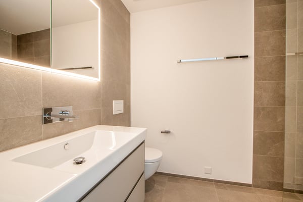 Traumhafte 4.5-Zimmer Erdgeschosswohnung in unmittelbarer Seenähe! 4