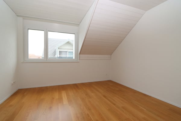 Platz für die ganze Familie - moderne 4.5-Dachwohnung zu vermieten 5