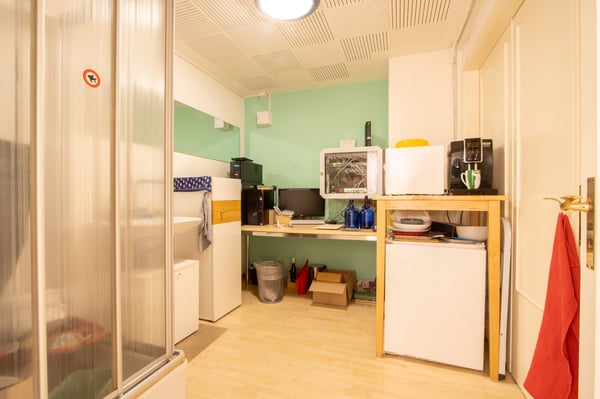 Büro, Praxis oder Laden: Vielseitige Gewerbefläche in Bahnhofsnähe 11