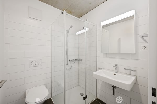 VISAVIE - WG-Zimmer mit eigenem Badezimmer 2