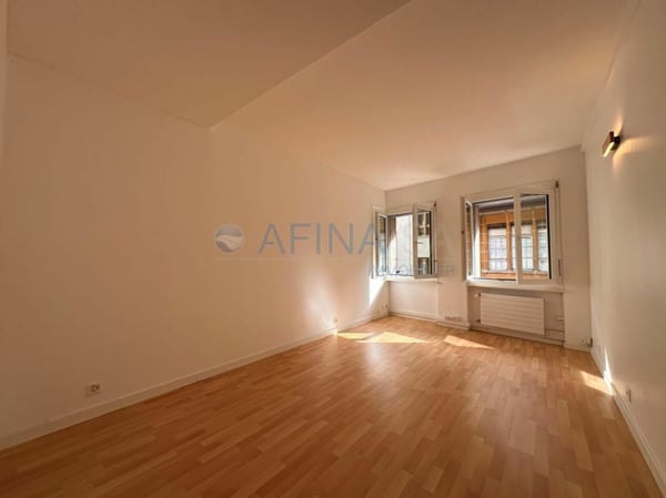 Administratif/Bureau 2 pièce 25 m2 à Lausanne 1