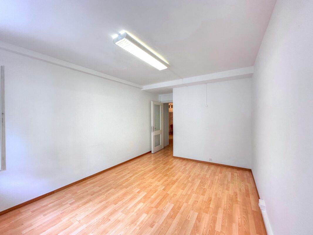 Administratif/Bureau 1 pièce 17 m2 à Lausanne
