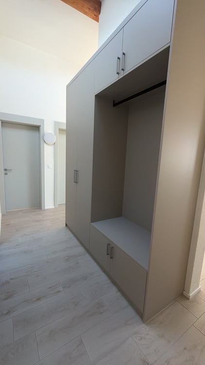 Moderne 3.5-Zimmer-Wohnung mit Balkon in Niederurnen, Glarus Nord 5