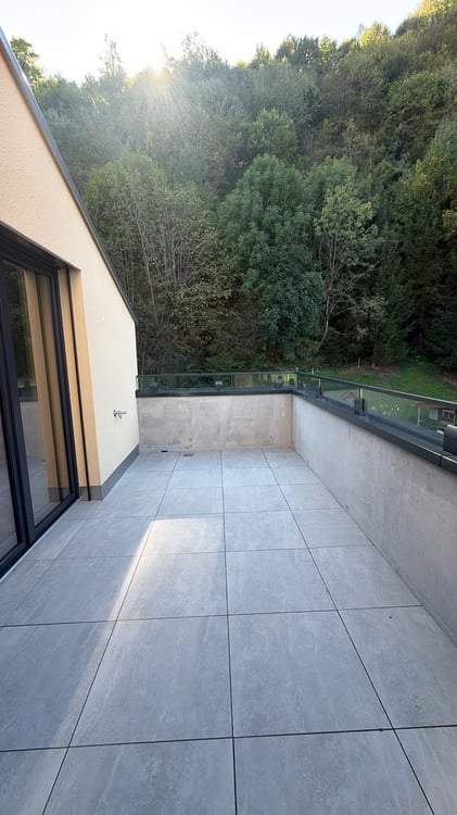 Moderne 3.5-Zimmer-Wohnung mit Balkon in Niederurnen, Glarus Nord 10