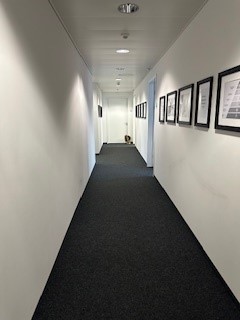 IN CENTRO AD ASCONA AFFITTASI SPAZIO COMMERCIALE 7