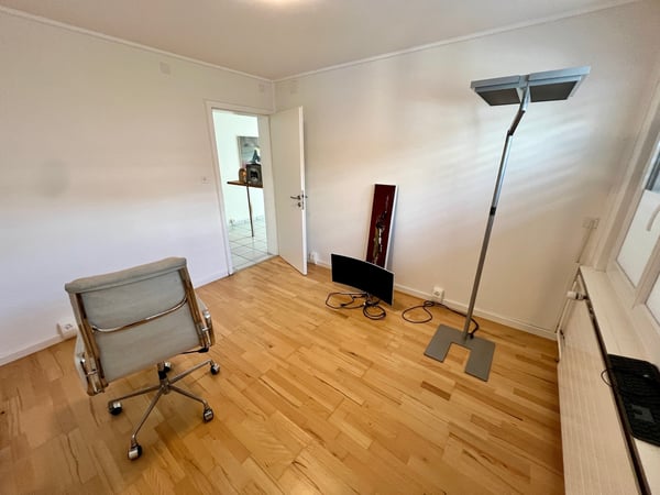 Eigenes Bürorhaus nahe Voltaplatz zu vermieten 10