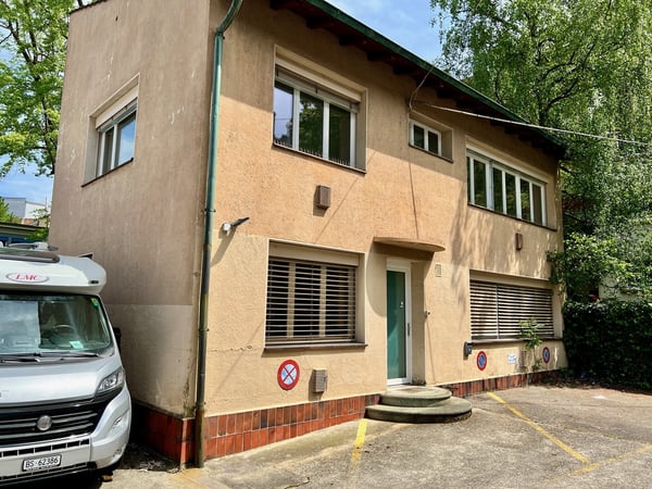 Eigenes Bürorhaus nahe Voltaplatz zu vermieten 2