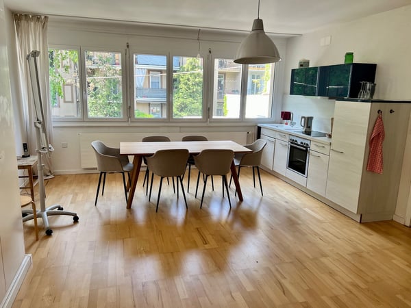 Eigenes Bürorhaus nahe Voltaplatz zu vermieten 3