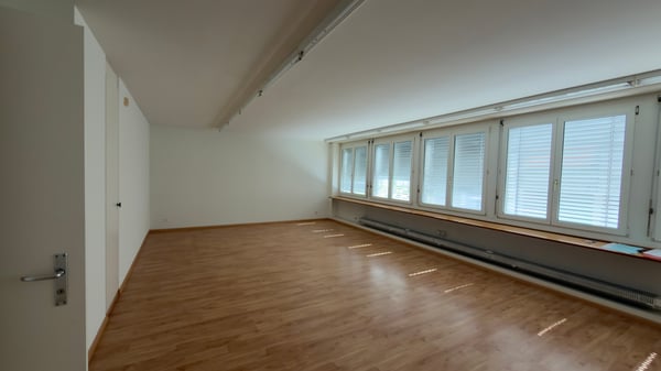 Schöne Büroräumlichkeite an zentraler Lage 1