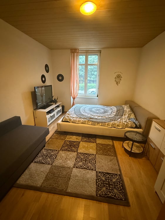 Charmante Wohnung im beliebten St. Johann-Quartier 6