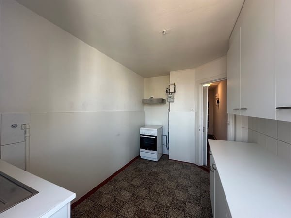 Zentrale Wohnung im 5. OG mit Balkon 4