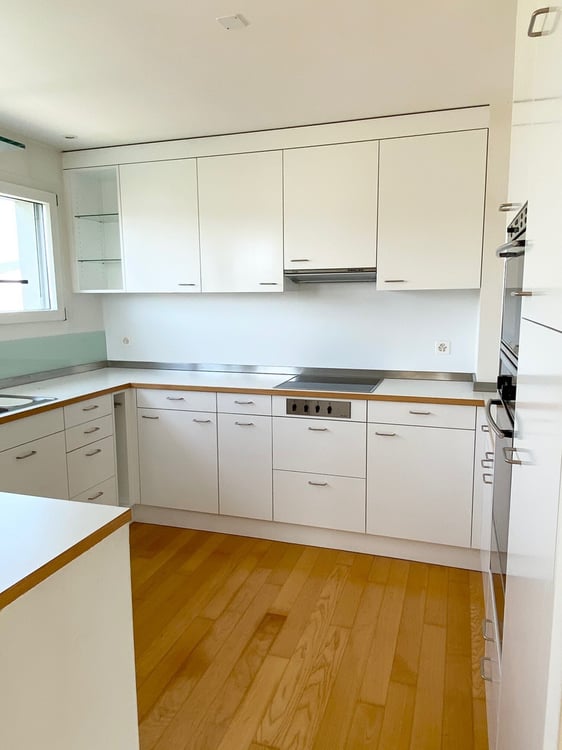 Schöne, grosszügige 4.5-Zimmer Attikawohnung in Therwil 10