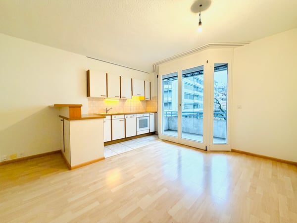 Charmante Wohnung mit Balkon zum ruhigen Innenhof 2