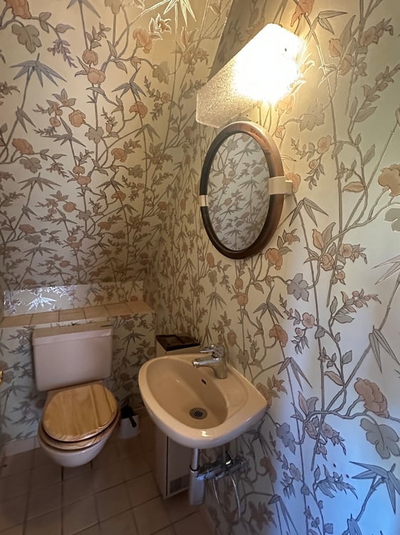 Charmante Dachwohnung mit Cheminée und sonnigem Balkon 10