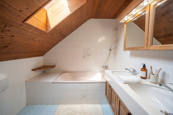 Maison familiale spacieuse - un bien à fort potentiel à rénover 7