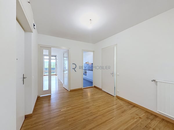 En exclusivité ! Appartement traversant avec terrasse 1