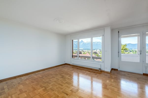 Grosszügige und helle 4.5-Zimmer-Wohnung mit Bergblick in Thun 8