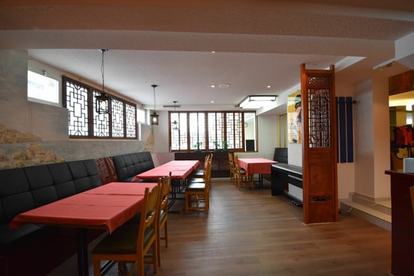 grossflächige Gewerberäumlichkeiten in Leukerbad 6