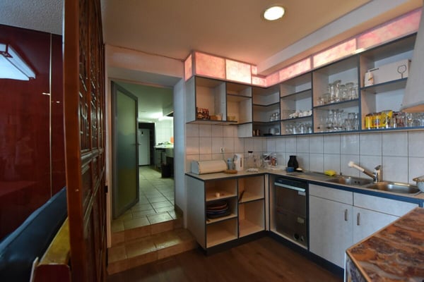 grossflächige Gewerberäumlichkeiten in Leukerbad 3