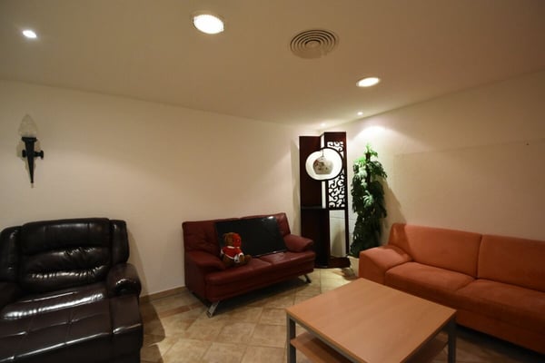 grossflächige Gewerberäumlichkeiten in Leukerbad 8