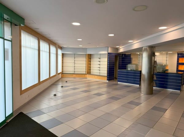 Wohn- und Geschäftshaus an zentraler Lage 3