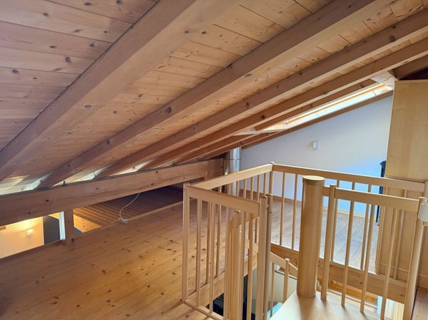 Wohn- und Geschäftshaus an zentraler Lage 22