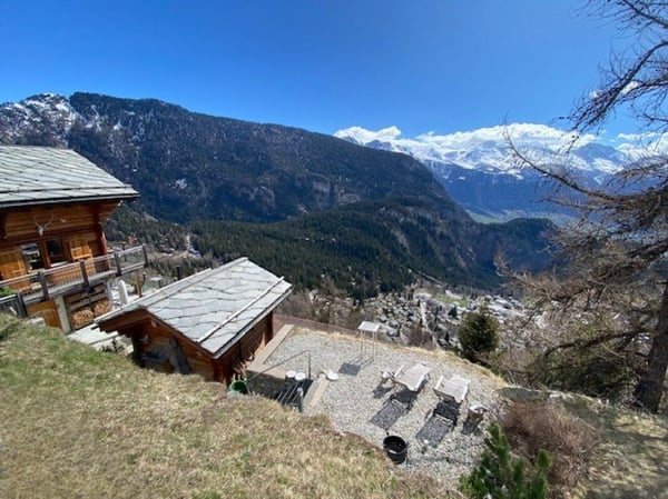 Traum-Chalet in Bestlage mit spektakulärer Weitsicht 1