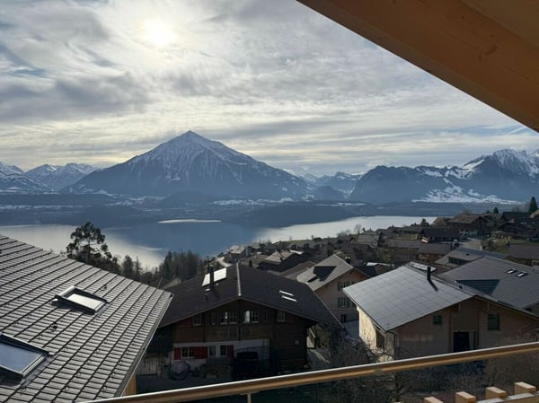 gemütlich, modern, an sehr sonniger Aussichtslage 34