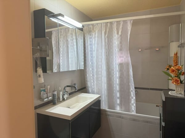 preis-werte und schöne Parterrewohnung in Siselen nahe Station BTI 14