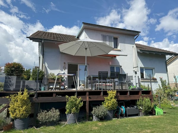 freistehend, sonnig, ruhig - ideal für eine Familie und ein Paar 2