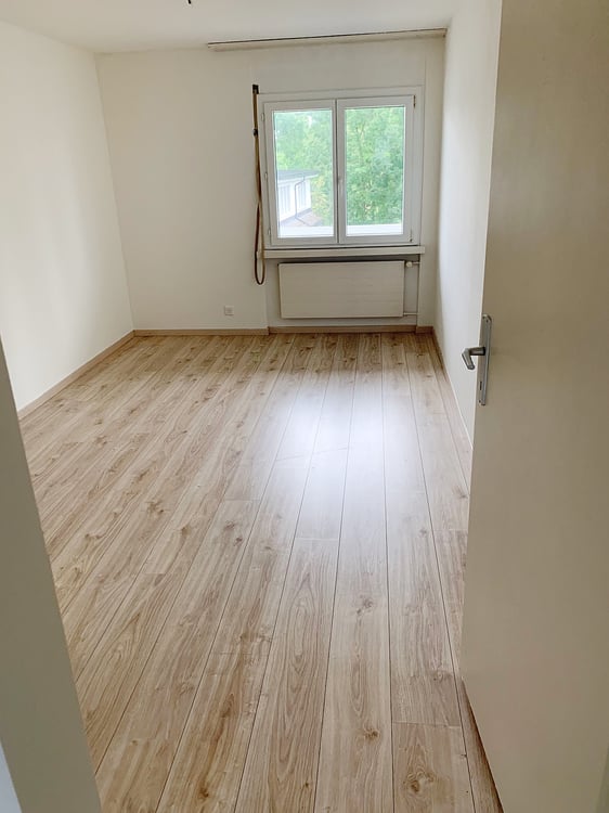 Helle, ruhige renovierte 1.5-Zimmer-Wohnung 3