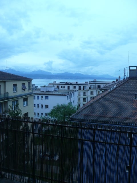 Grand appartement de 2,5 pièces avec balcon et vue sur le lac 1
