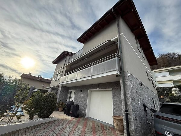 Agno / Cassina D'Agno ampia villa unifamiliare con piscina 12