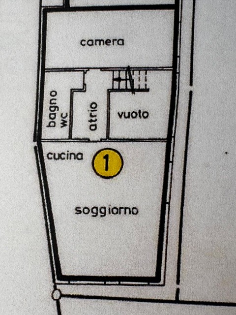 Brissago affittiamo 3.5 locali ammobiliato 12