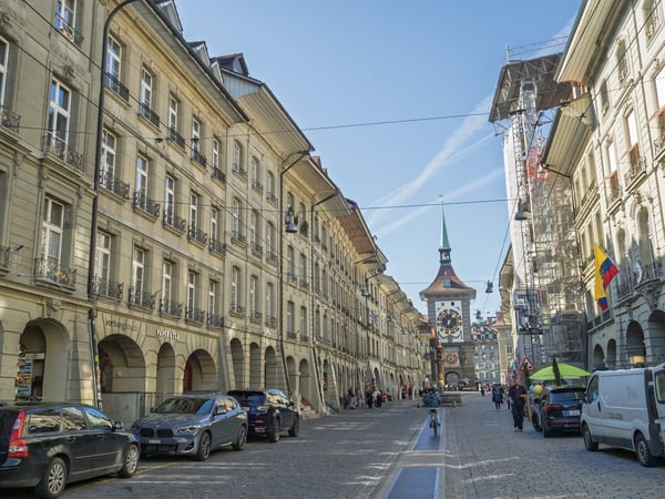 Stillvolle und grosszügige 2-Zimmer-Altstadtwohnung 1