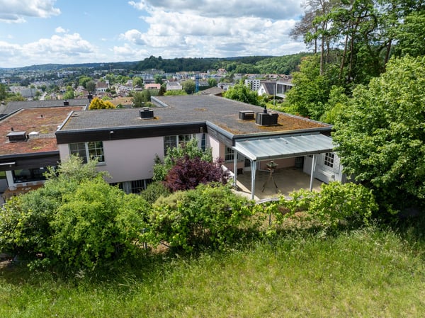Suchen Sie ein grosszügiges Einfamilienhaus an bester Lage und mit atemberaubender Fernsicht? 11