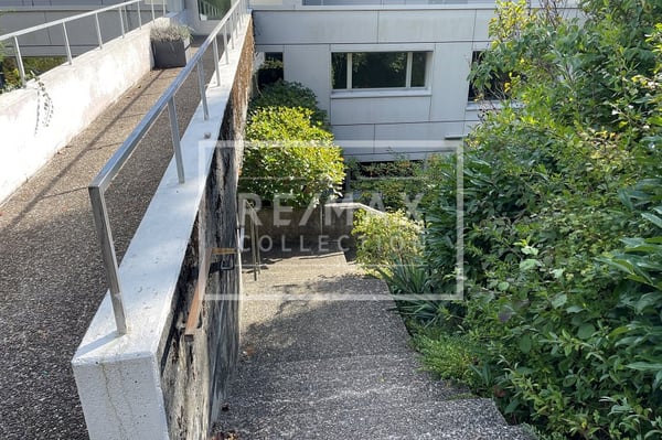 Einzigartige 1.5-Zimmer-Attikawohnung über den Dächern von Biel 9