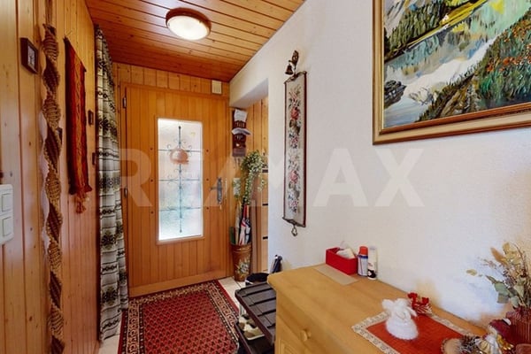 Freistehendes Haus mit Zwei Wohneinheiten 12