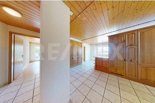 Freistehendes Haus mit Zwei Wohneinheiten 6