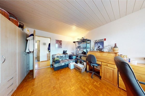 Freistehendes Zwei-Generationenhaus 12