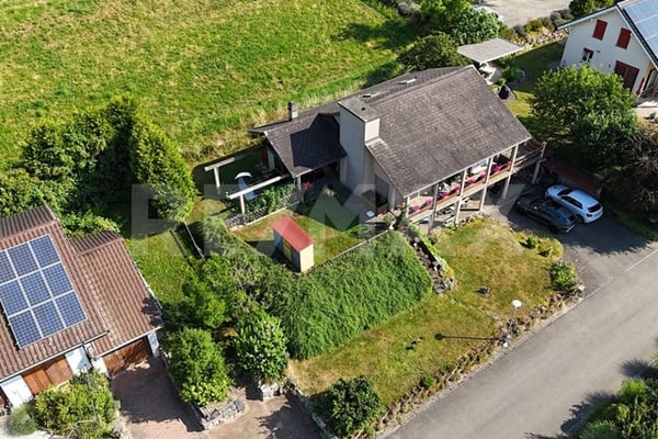 Freistehendes Zwei-Generationenhaus 1