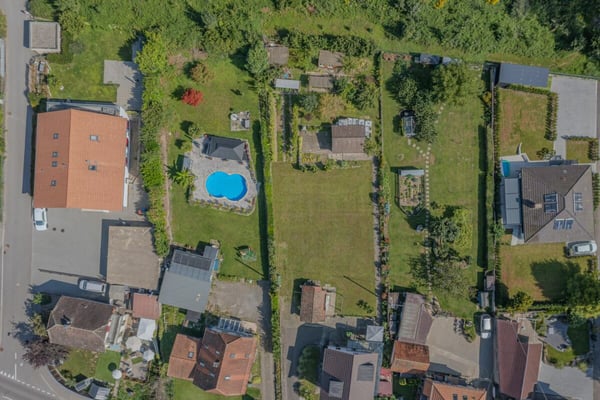 GROSSEN IMMOBILIEN - Bauparzelle mit bewilligtem Neubau in Orpund 3