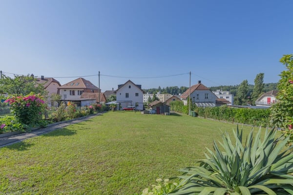 GROSSEN IMMOBILIEN - Bauparzelle mit bewilligtem Neubau in Orpund 13