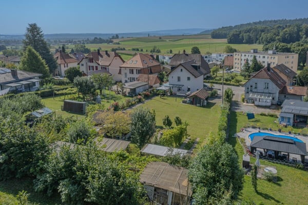 GROSSEN IMMOBILIEN - Bauparzelle mit bewilligtem Neubau in Orpund 5